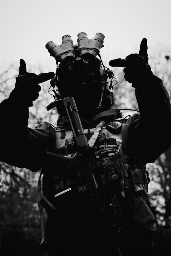 GunsLol profile picture for @complain