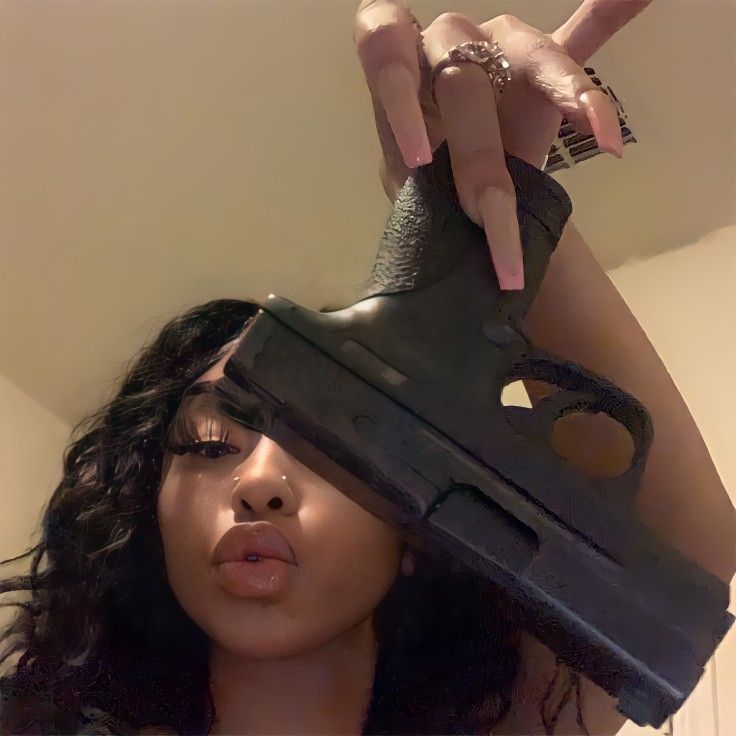 GunsLol profile picture for @fabric