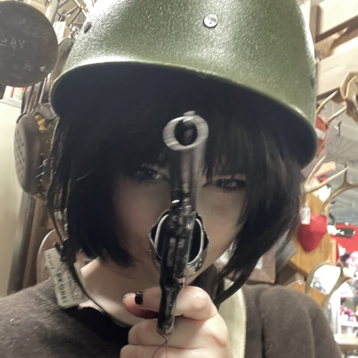 GunsLol profile picture for @bastards
