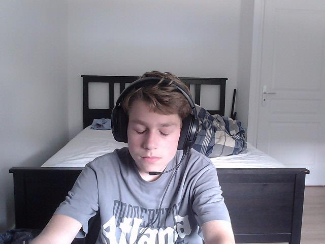 GunsLol profile picture for @Arise