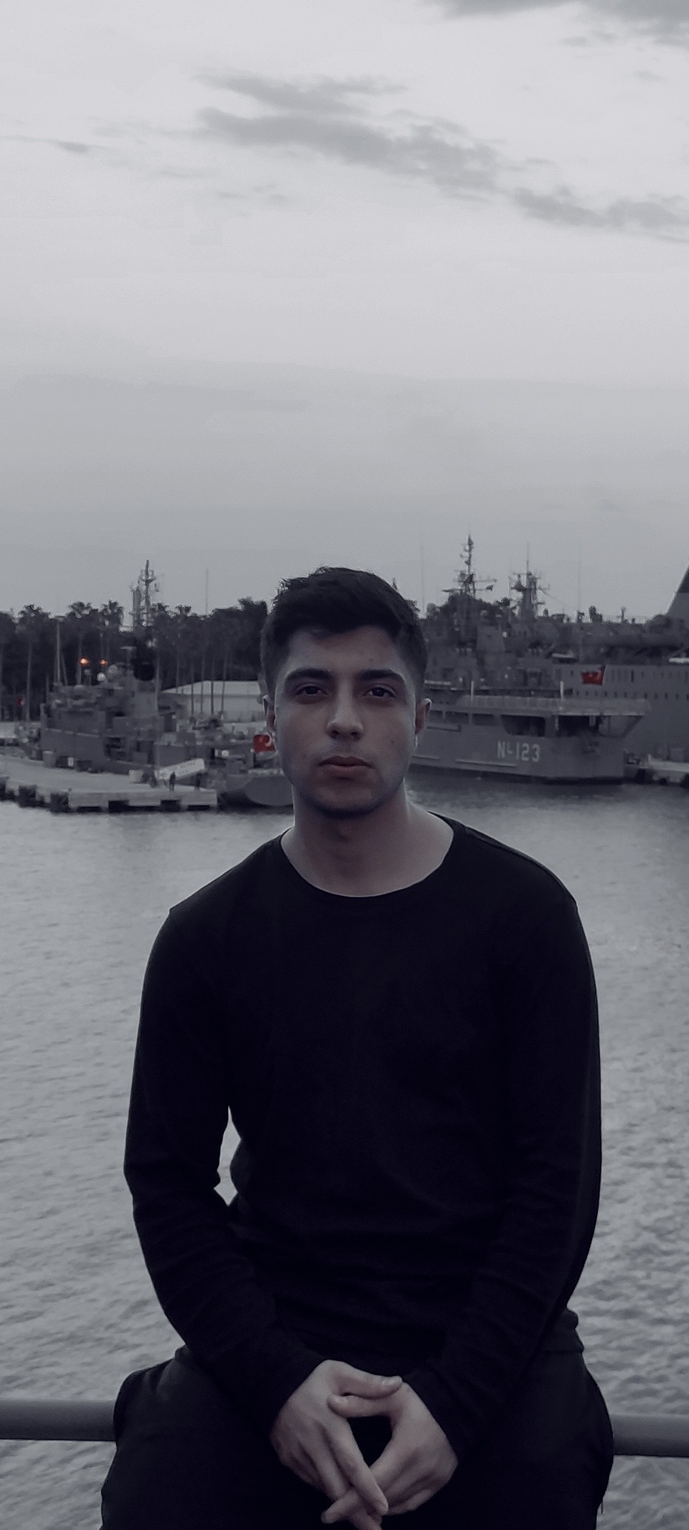 GunsLol profile picture for @muhammet