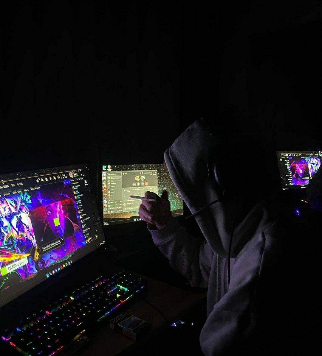 GunsLol profile picture for @middle